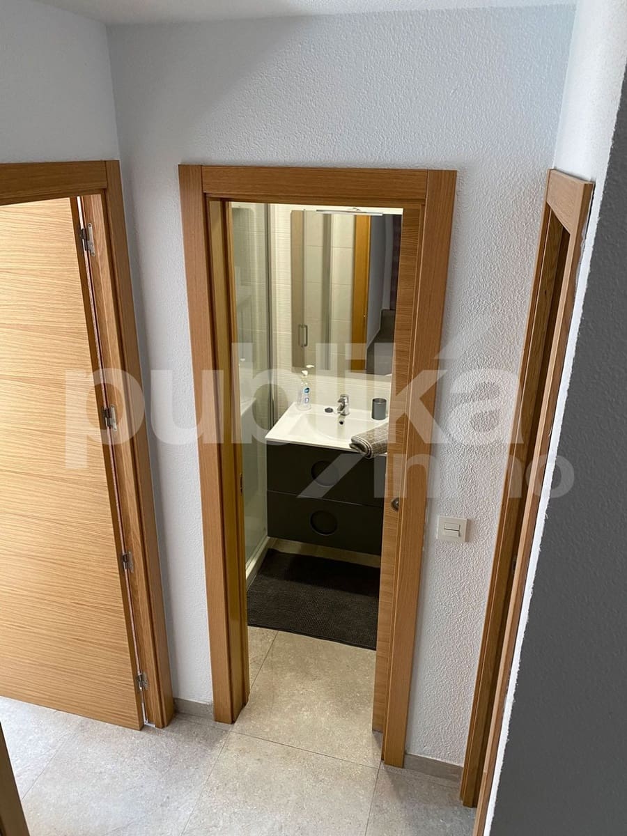 Adosado de 4 habitaciones en Santa Pola en venta con piscina - 260.000 € (Ref: 9848000)