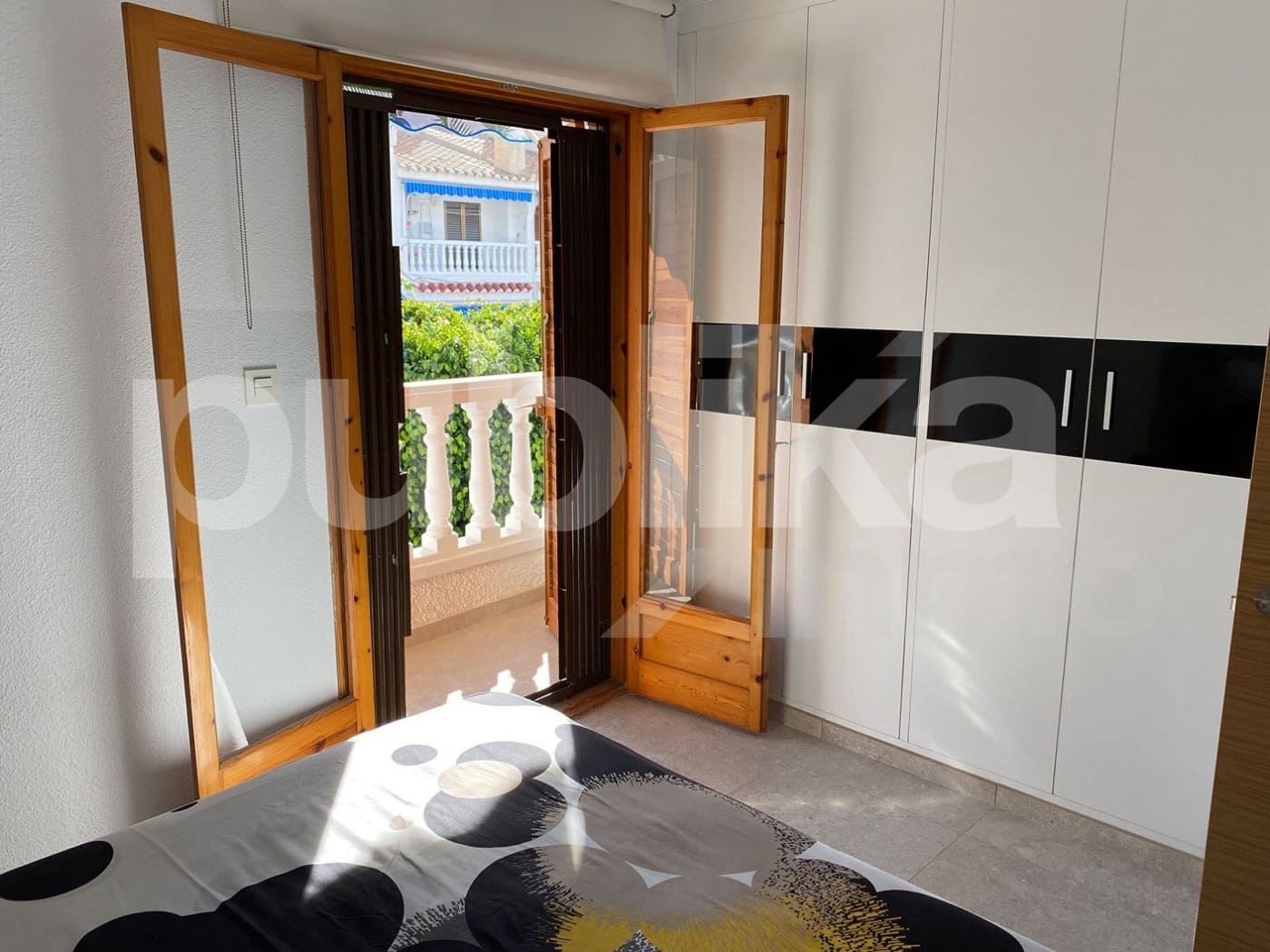 Adosado de 4 habitaciones en Santa Pola en venta con piscina - 260.000 € (Ref: 9848000)