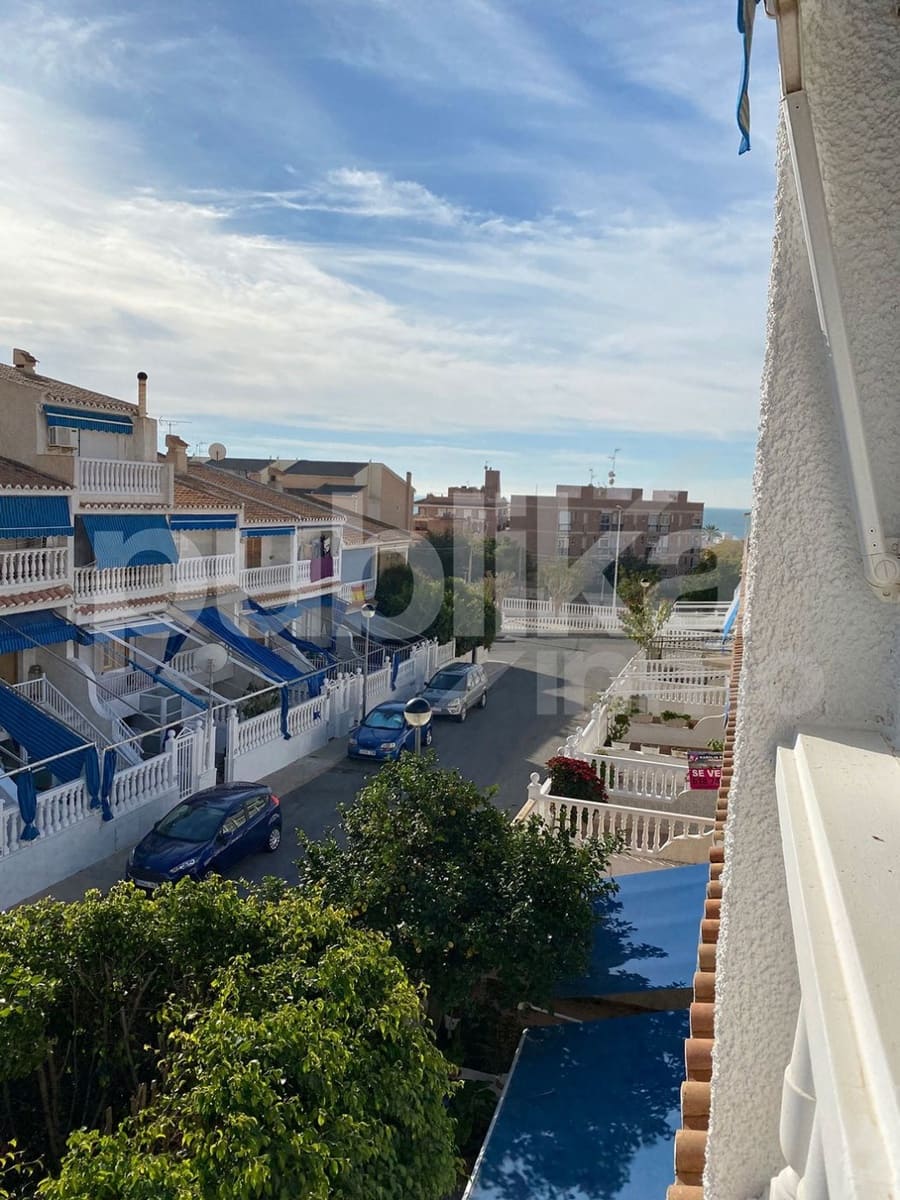 Adosado de 4 habitaciones en Santa Pola en venta con piscina - 260.000 € (Ref: 9848000)