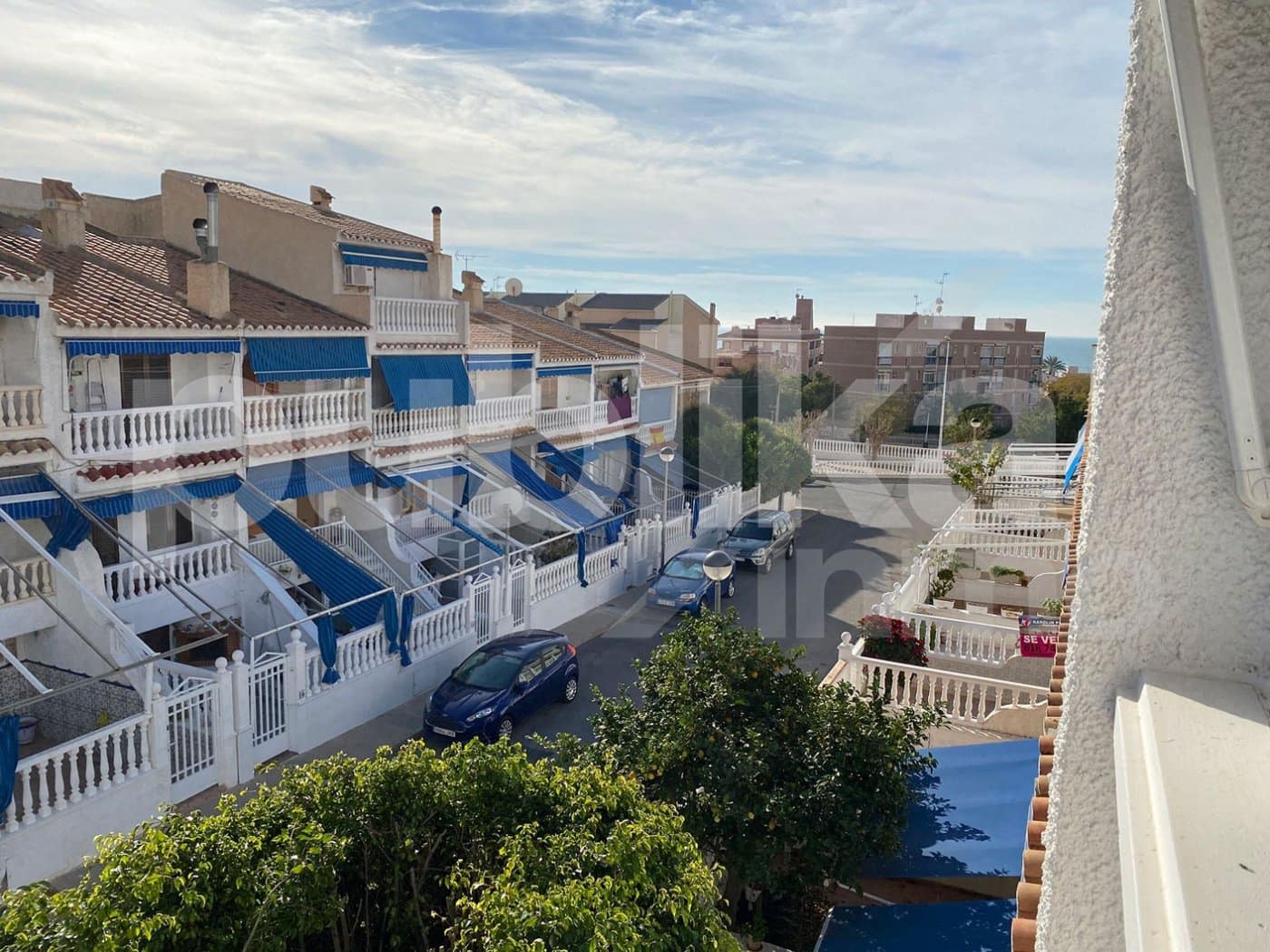Adosado de 4 habitaciones en Santa Pola en venta con piscina - 260.000 € (Ref: 9848000)