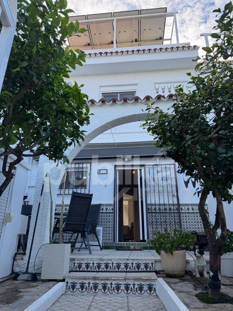3 soveværelse Rækkehus til salg i Torrevieja med swimmingpool - € 399.990 (Ref: 9848002)