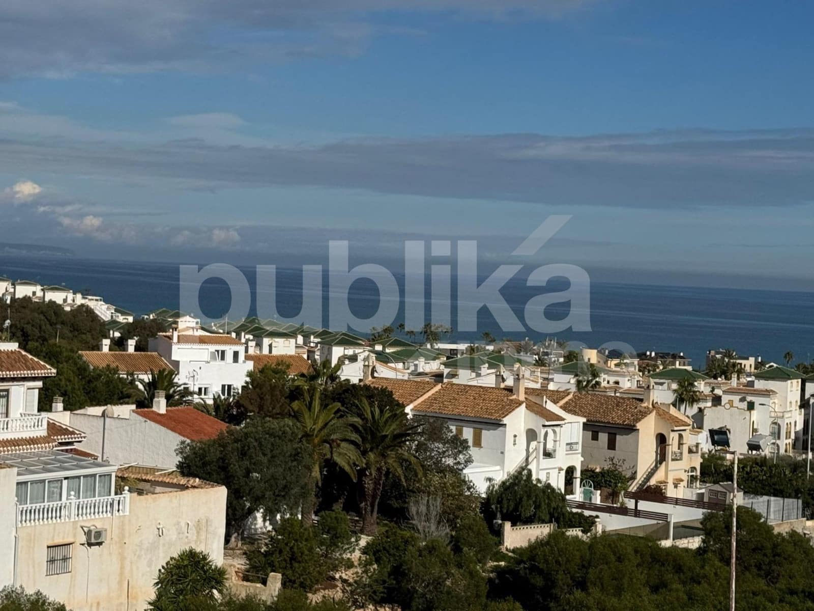 3 soveværelse Rækkehus til salg i Torrevieja med swimmingpool - € 399.990 (Ref: 9848002)