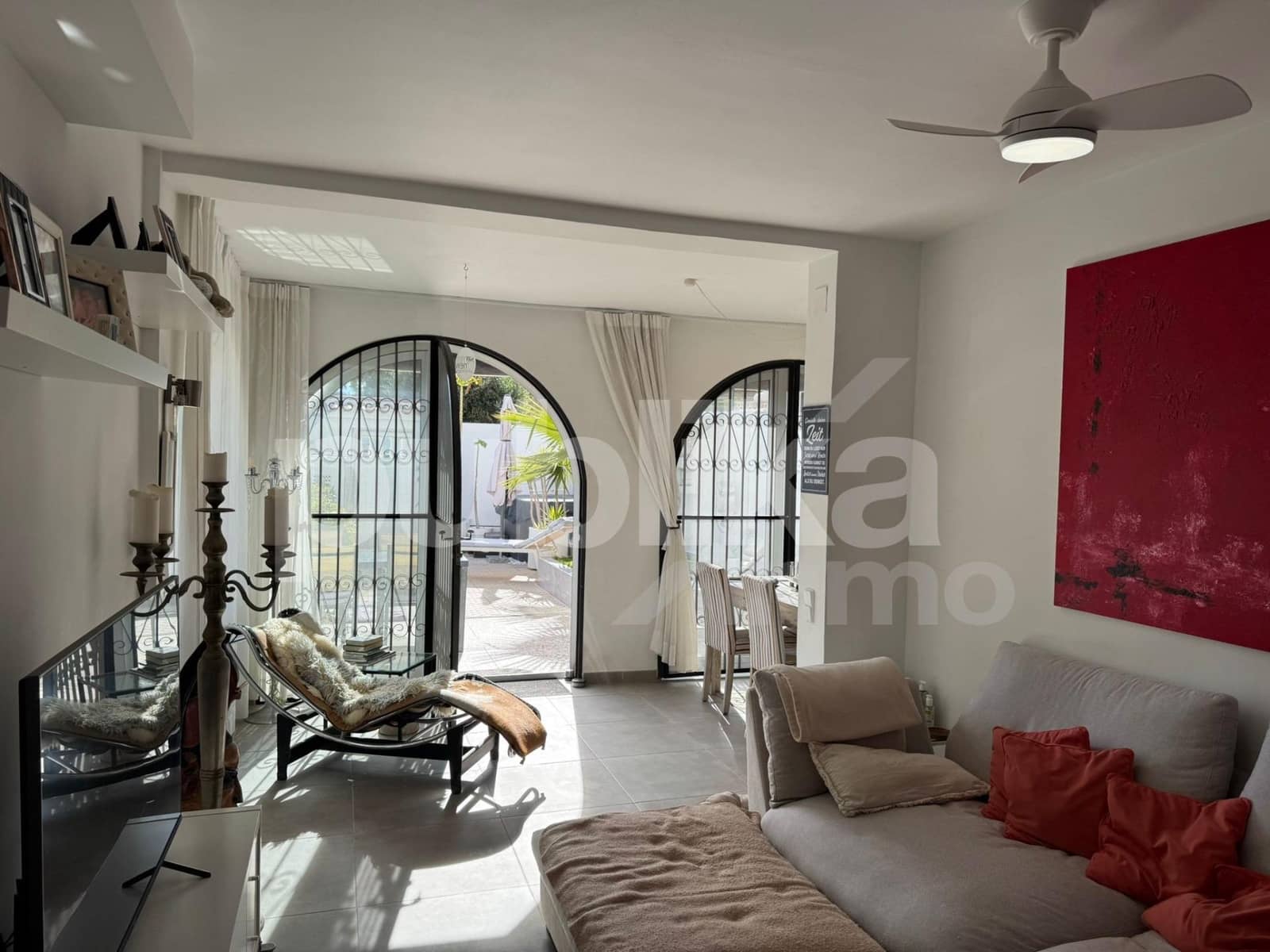 3 soveværelse Rækkehus til salg i Torrevieja med swimmingpool - € 399.990 (Ref: 9848002)