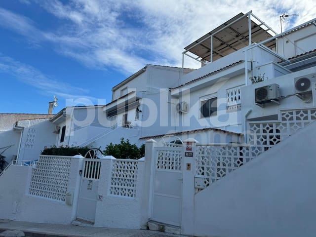3 soveværelse Rækkehus til salg i Torreblanca, Torrevieja med swimmingpool - € 399.990 (Ref: 9848002)