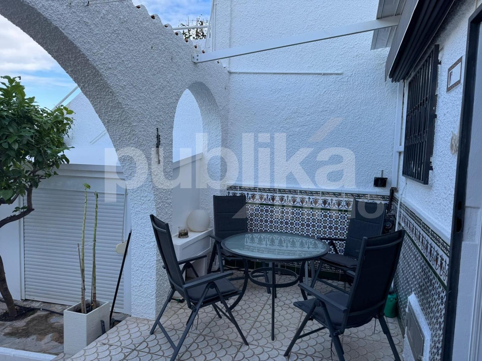 3 soveværelse Rækkehus til salg i Torrevieja med swimmingpool - € 399.990 (Ref: 9848002)