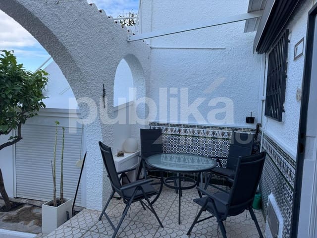 3 soveværelse Rækkehus til salg i Torreblanca, Torrevieja med swimmingpool - € 399.990 (Ref: 9848002)