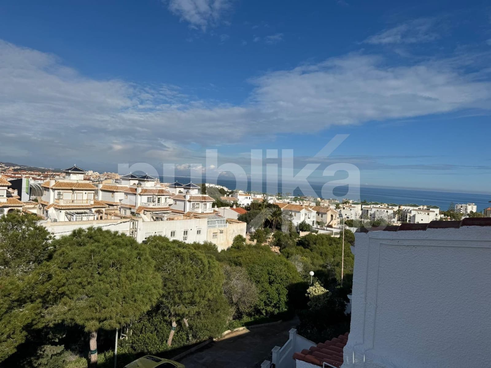 3 soveværelse Rækkehus til salg i Torrevieja med swimmingpool - € 399.990 (Ref: 9848002)