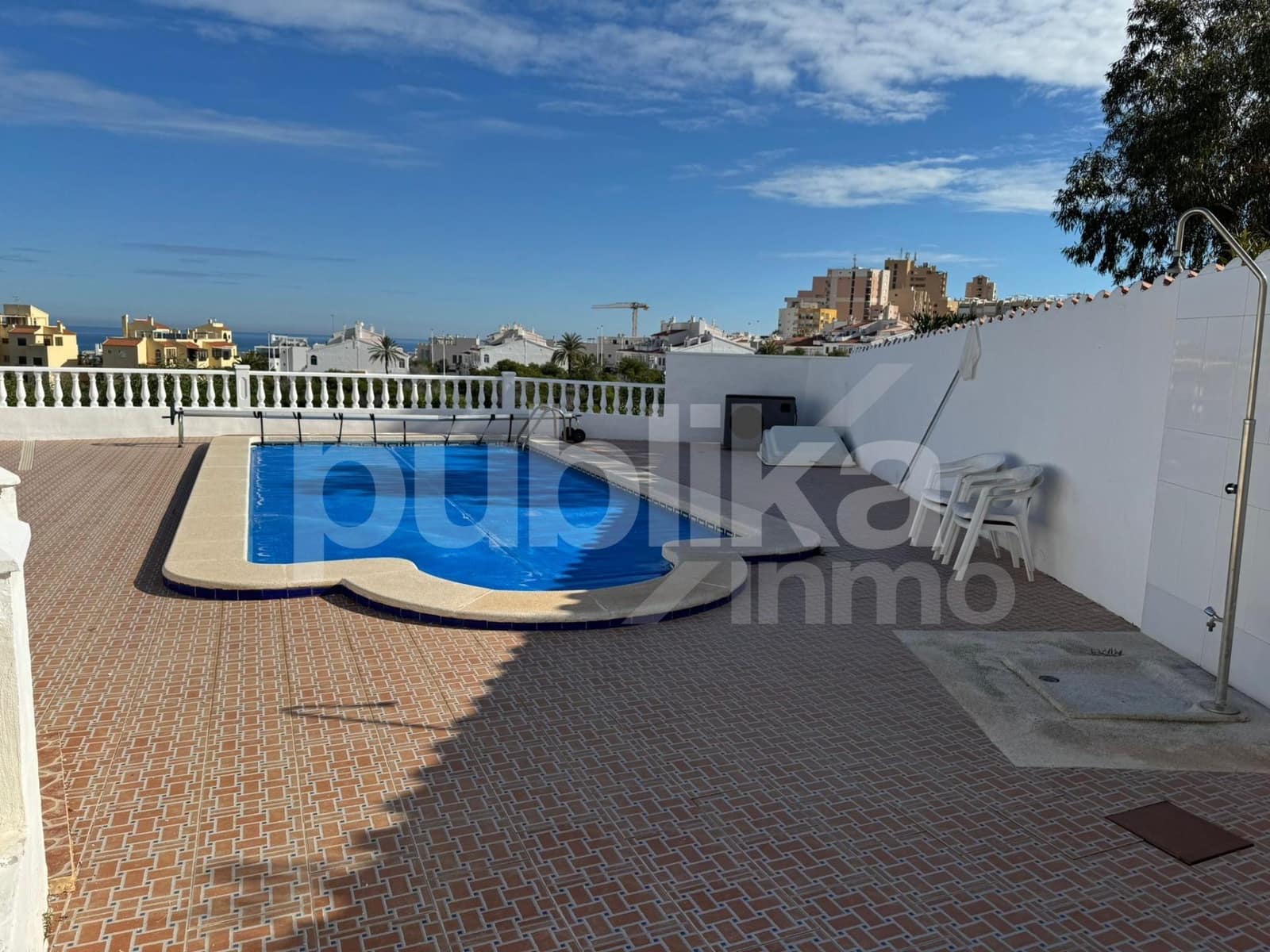 2 soveværelse Rækkehus til salg i Torrevieja med swimmingpool - € 179.000 (Ref: 9848003)