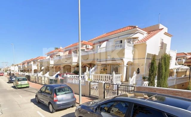 Hus till salu i Algorfa med pool - 850 000 € (Ref: 9848007)