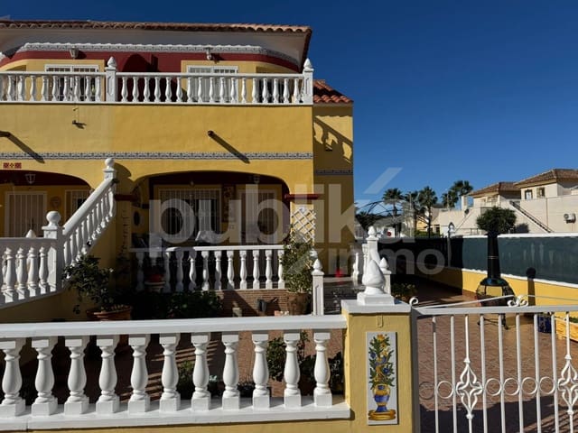 Hus till salu i Algorfa med pool - 850 000 € (Ref: 9848007)