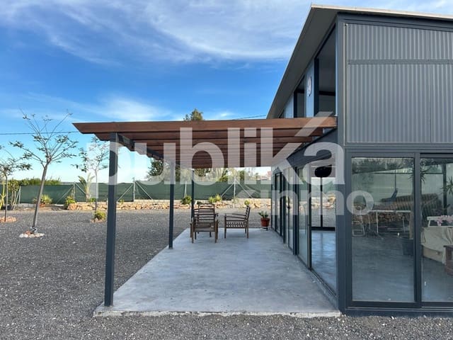 Grunde uden byggetilladelser til salg i El Altet, Elche / Elx - € 110.000 (Ref: 9848009)