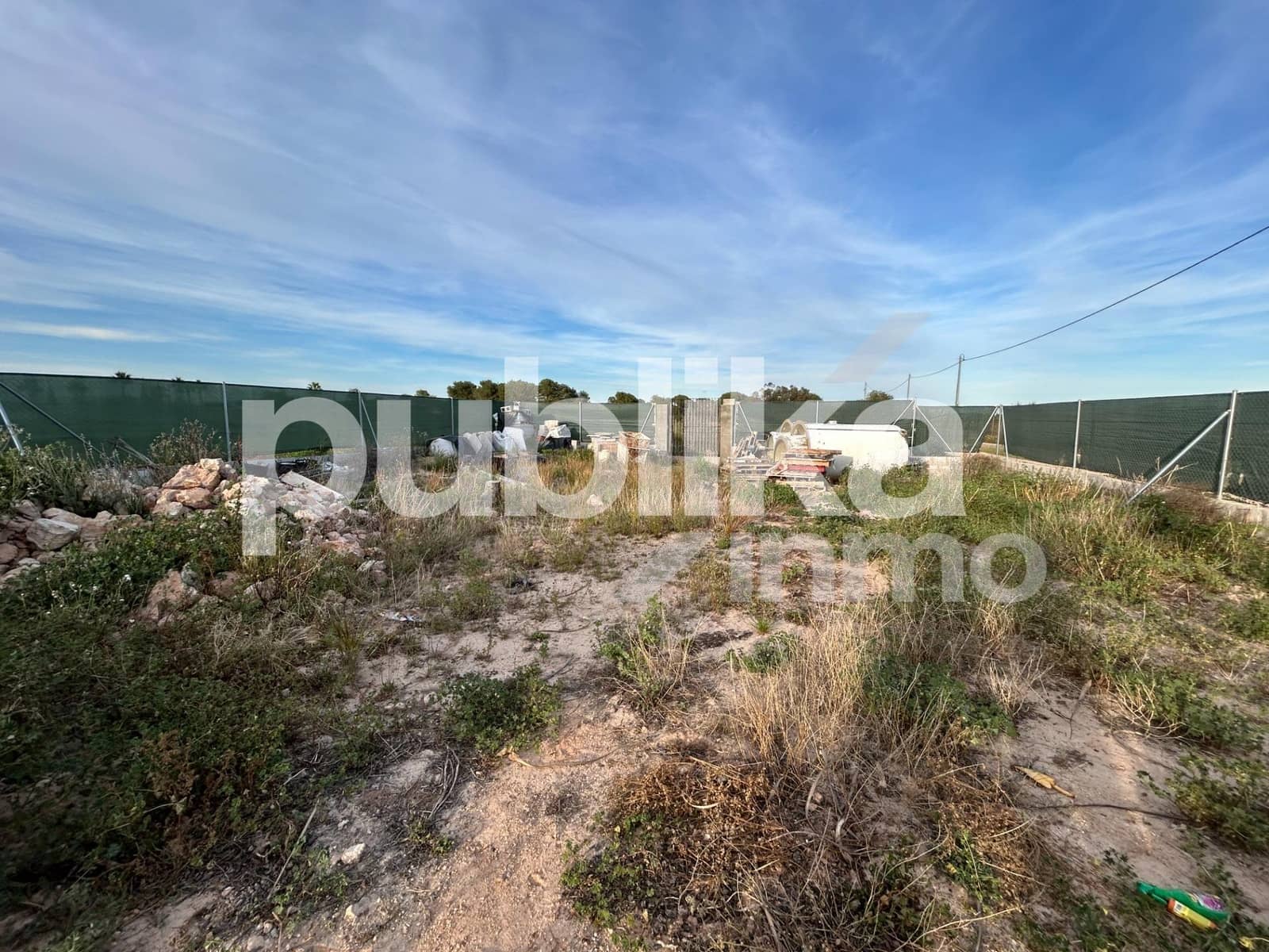 Grunde uden byggetilladelser til salg i El Altet - € 110.000 (Ref: 9848009)