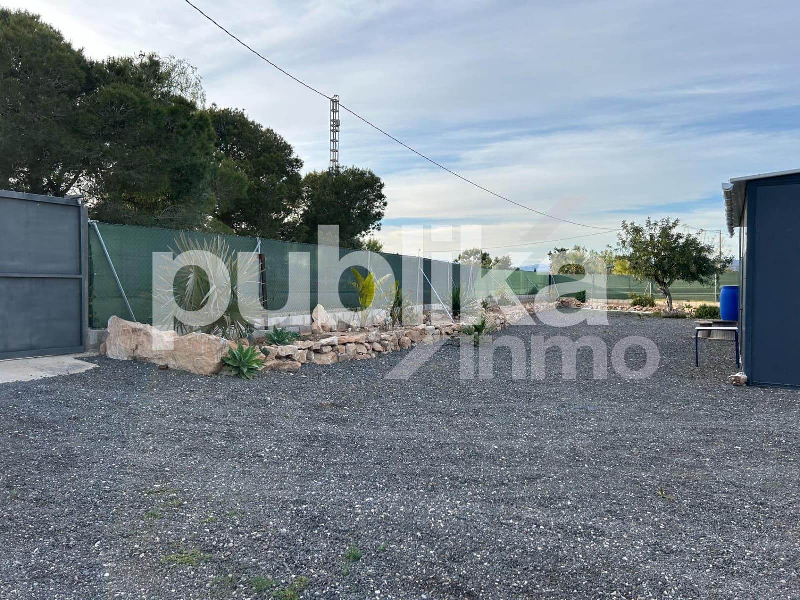 Grunde uden byggetilladelser til salg i El Altet - € 110.000 (Ref: 9848009)