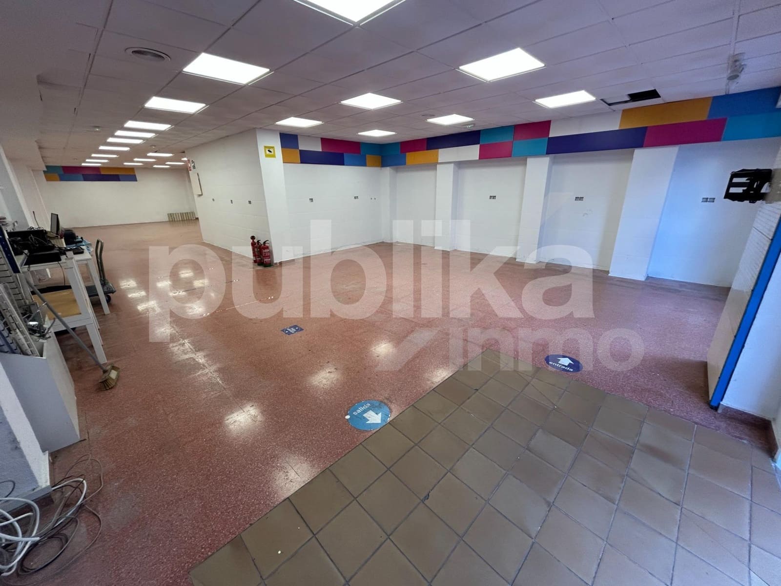 Comercial para venda em Santa Pola - 390 000 € (Ref: 9848011)