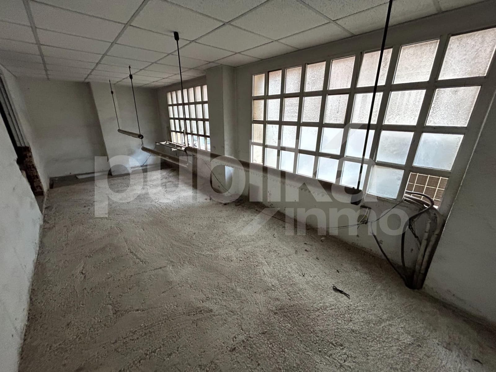 Comercial para venda em Santa Pola - 390 000 € (Ref: 9848011)