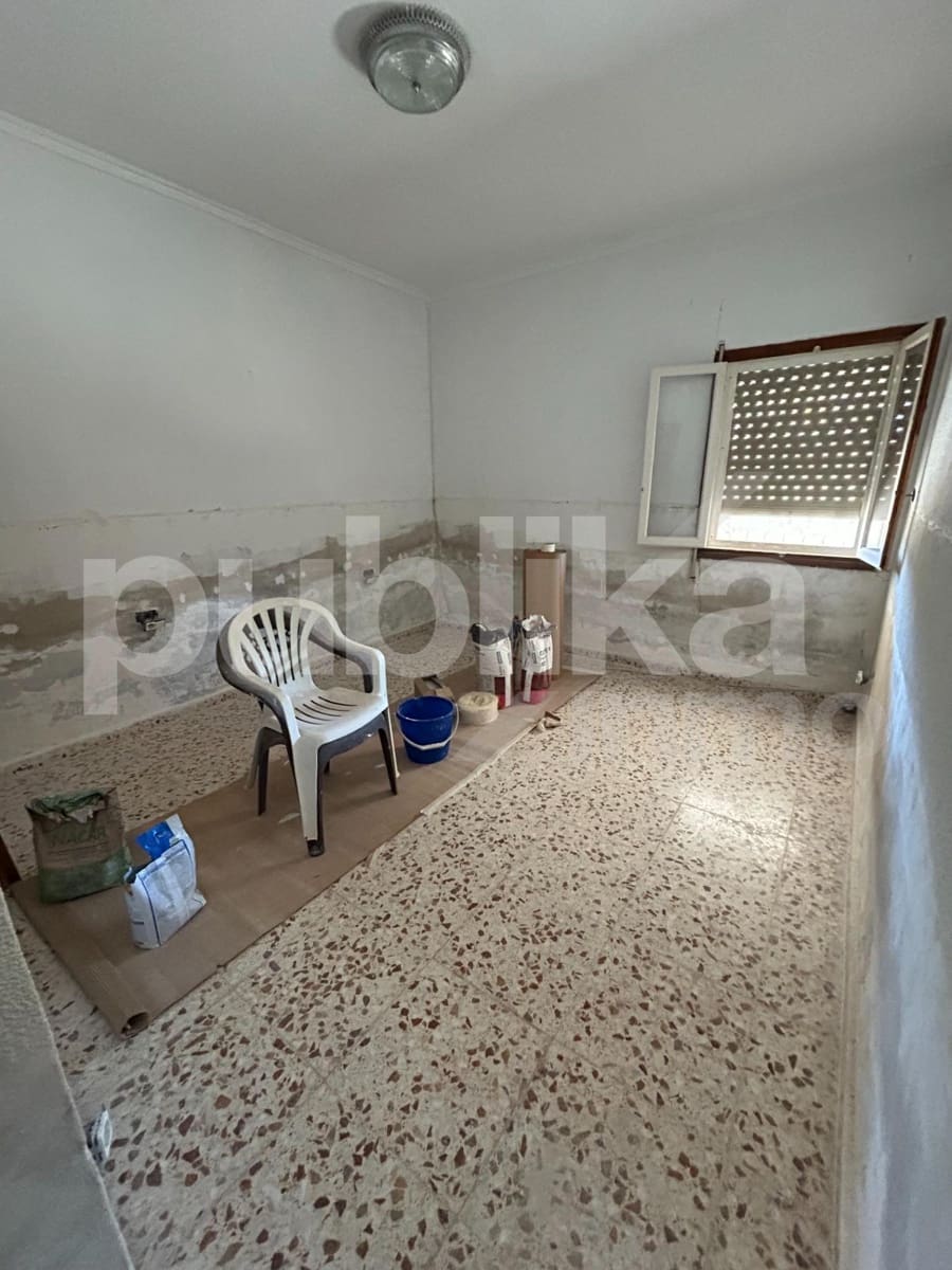 4 bedroom Finca/Country House for sale in El Altet with pool garage - € 375,000 (Ref: 9848012)