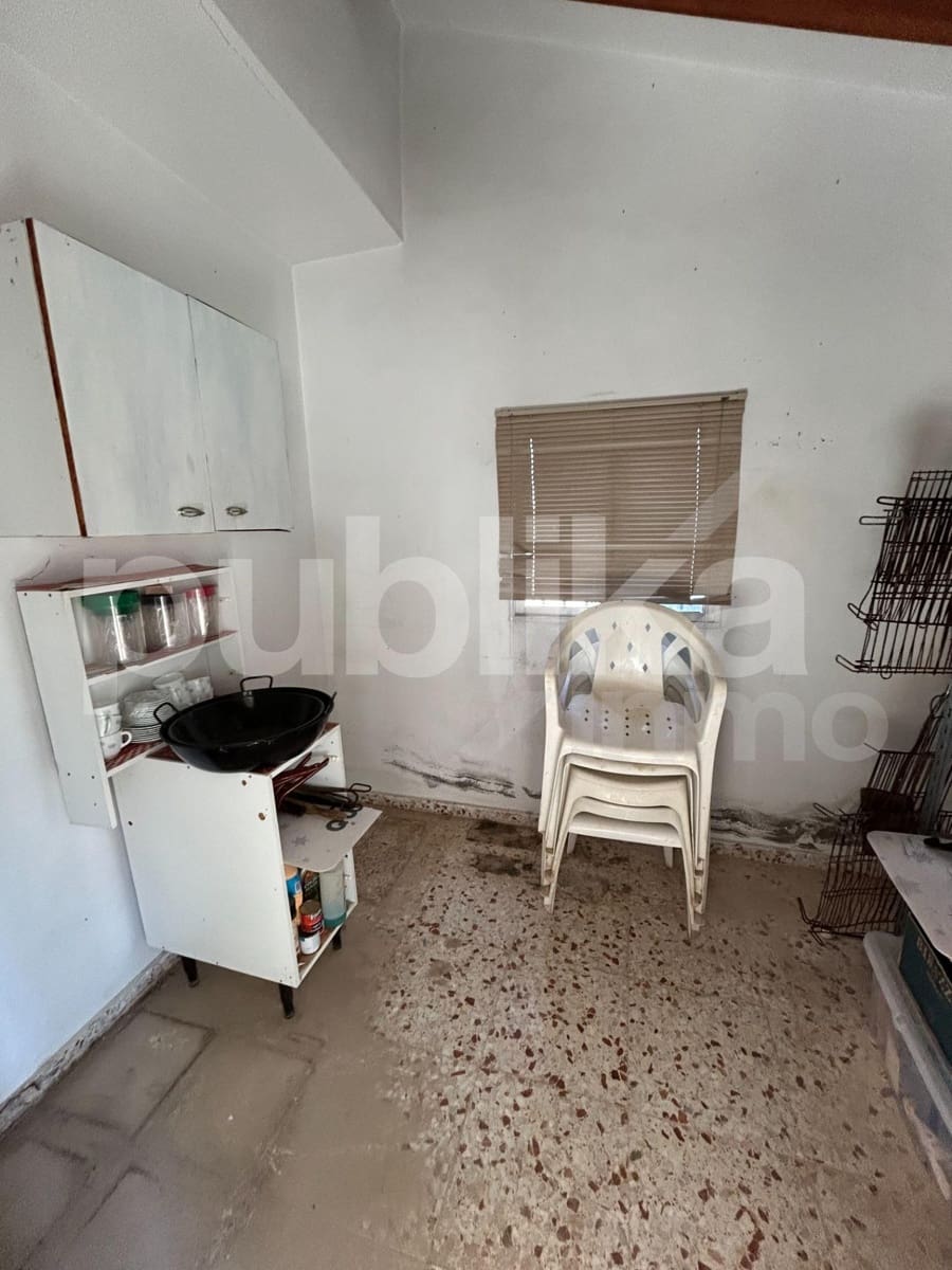 4 bedroom Finca/Country House for sale in El Altet with pool garage - € 375,000 (Ref: 9848012)