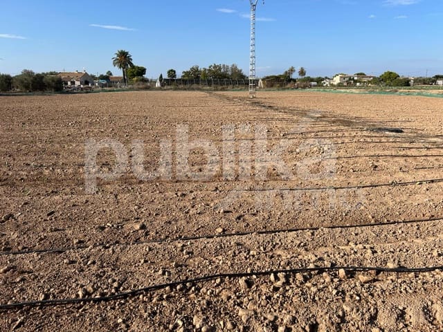 Grunde uden byggetilladelser til salg i Las Bayas, Elche / Elx - € 65.000 (Ref: 9848020)