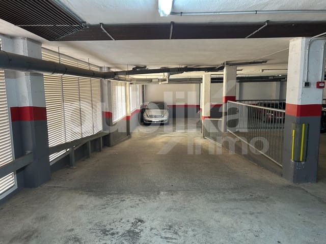 Garage til salg i Playa Levante, Santa Pola - € 25.000 (Ref: 9848023)