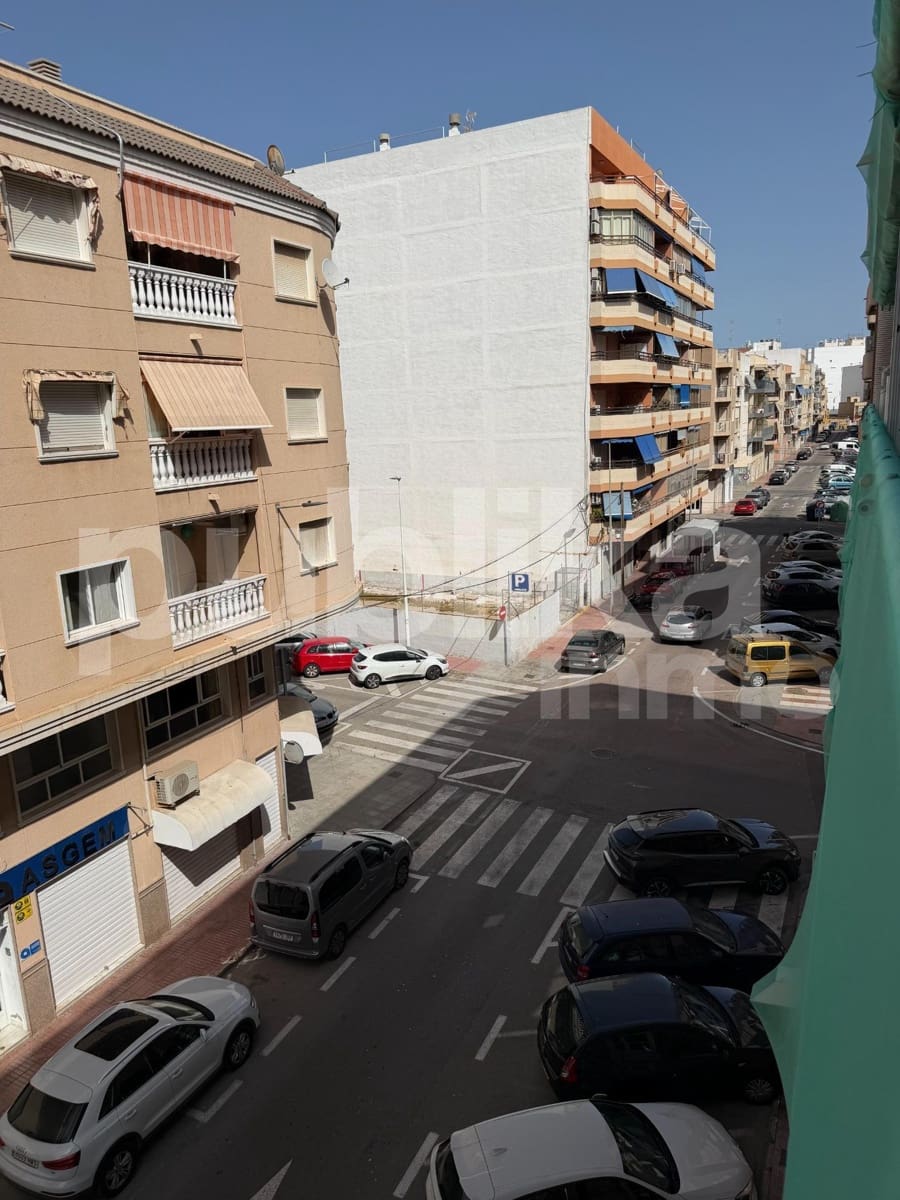 2 bedroom Flat for sale in Santa Pola with garage - € 275,000 (Ref: 9913301)
