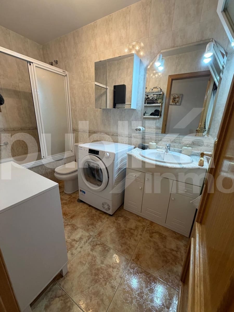 2 bedroom Flat for sale in Santa Pola with garage - € 275,000 (Ref: 9913301)