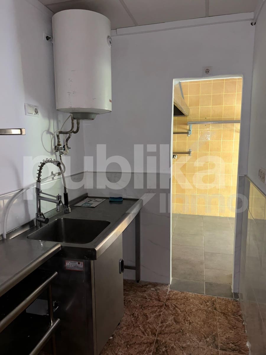 Local Commercial à vendre à Santa Pola avec garage - 140 175 € (Ref: 9927564)