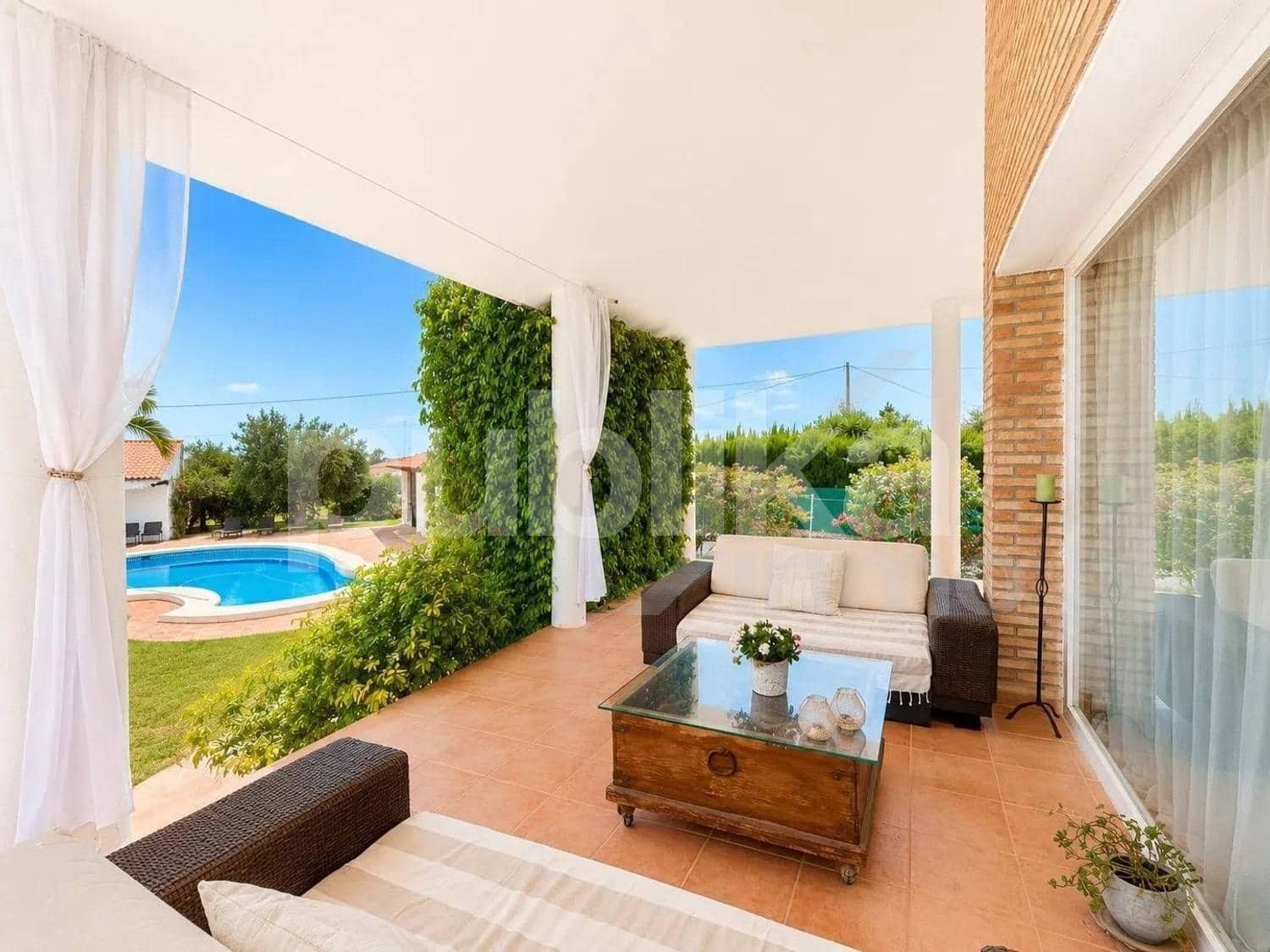 3 Zimmer Villa zu verkaufen in San Vicente / Sant Vicent del Raspeig mit Pool - 649.000 € (Ref: 9927576)