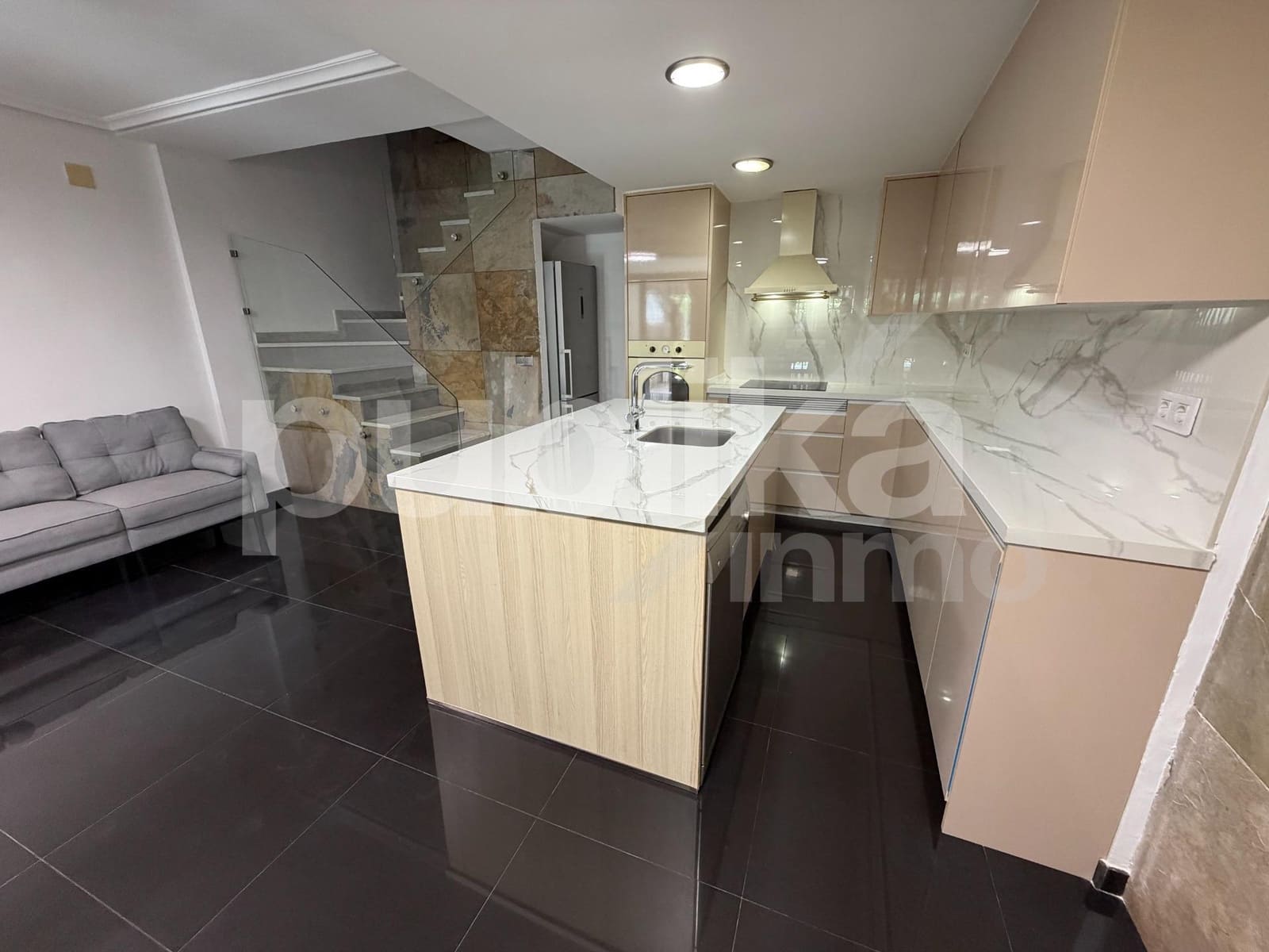 4 Zimmer Apartment zu verkaufen in Santa Pola - 275.000 € (Ref: 9936517)