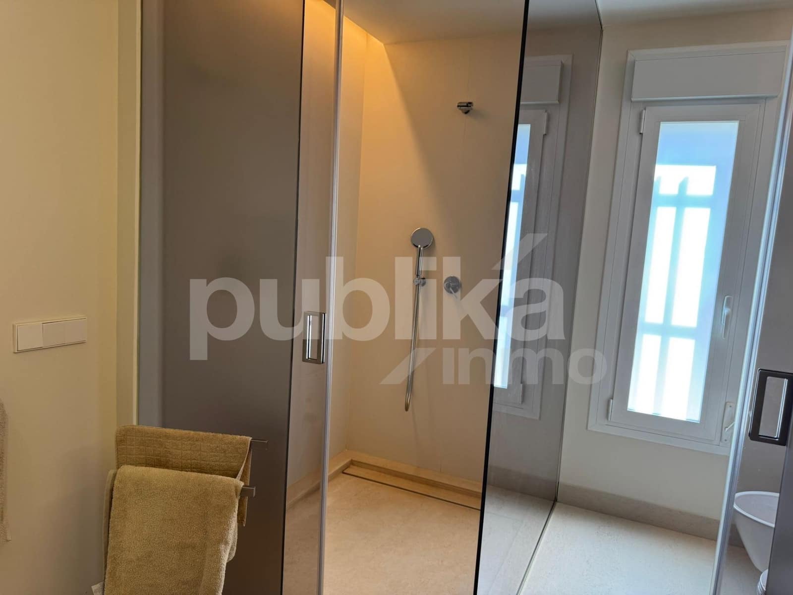 2 quarto Penthouse para venda em Santa Pola com piscina - 525 000 € (Ref: 9942654)