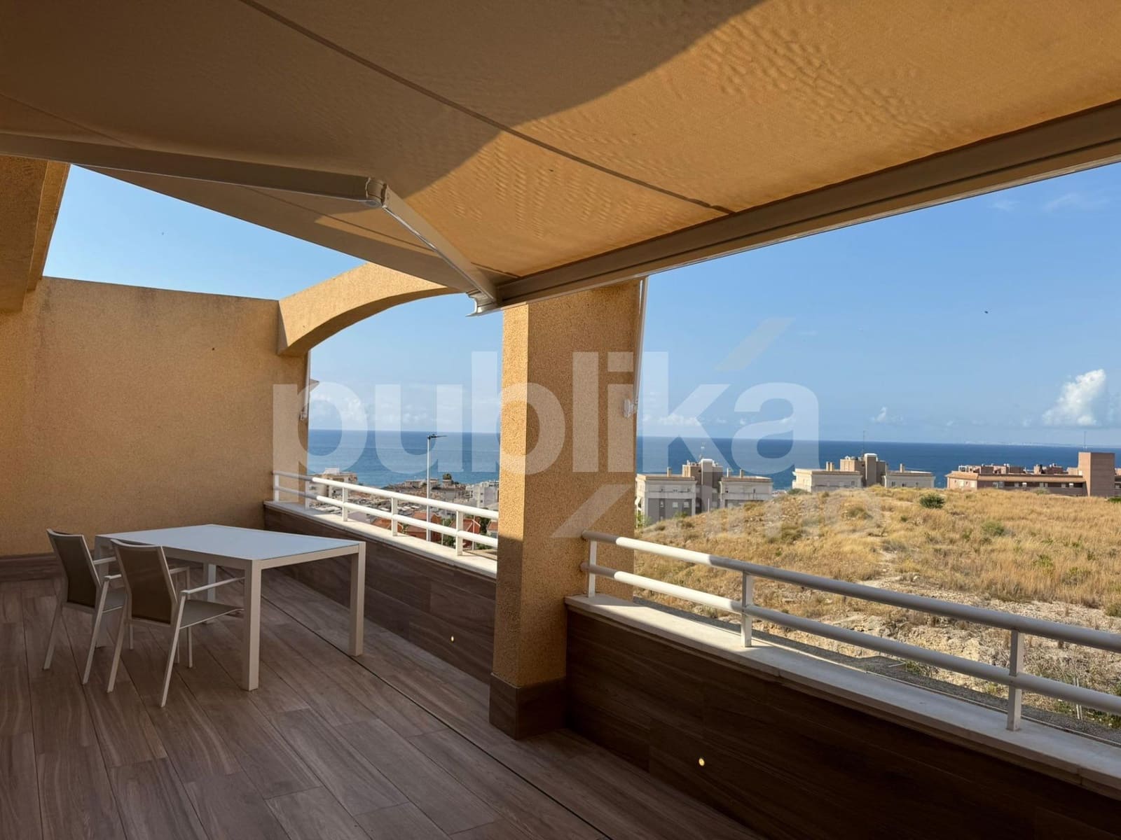 2 quarto Penthouse para venda em Santa Pola com piscina - 525 000 € (Ref: 9942654)