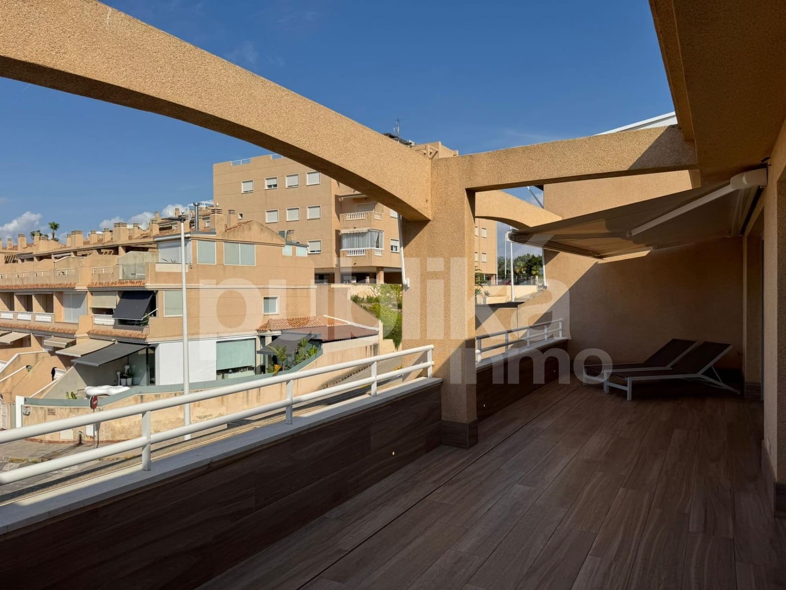 2 quarto Penthouse para venda em Santa Pola com piscina - 525 000 € (Ref: 9942654)