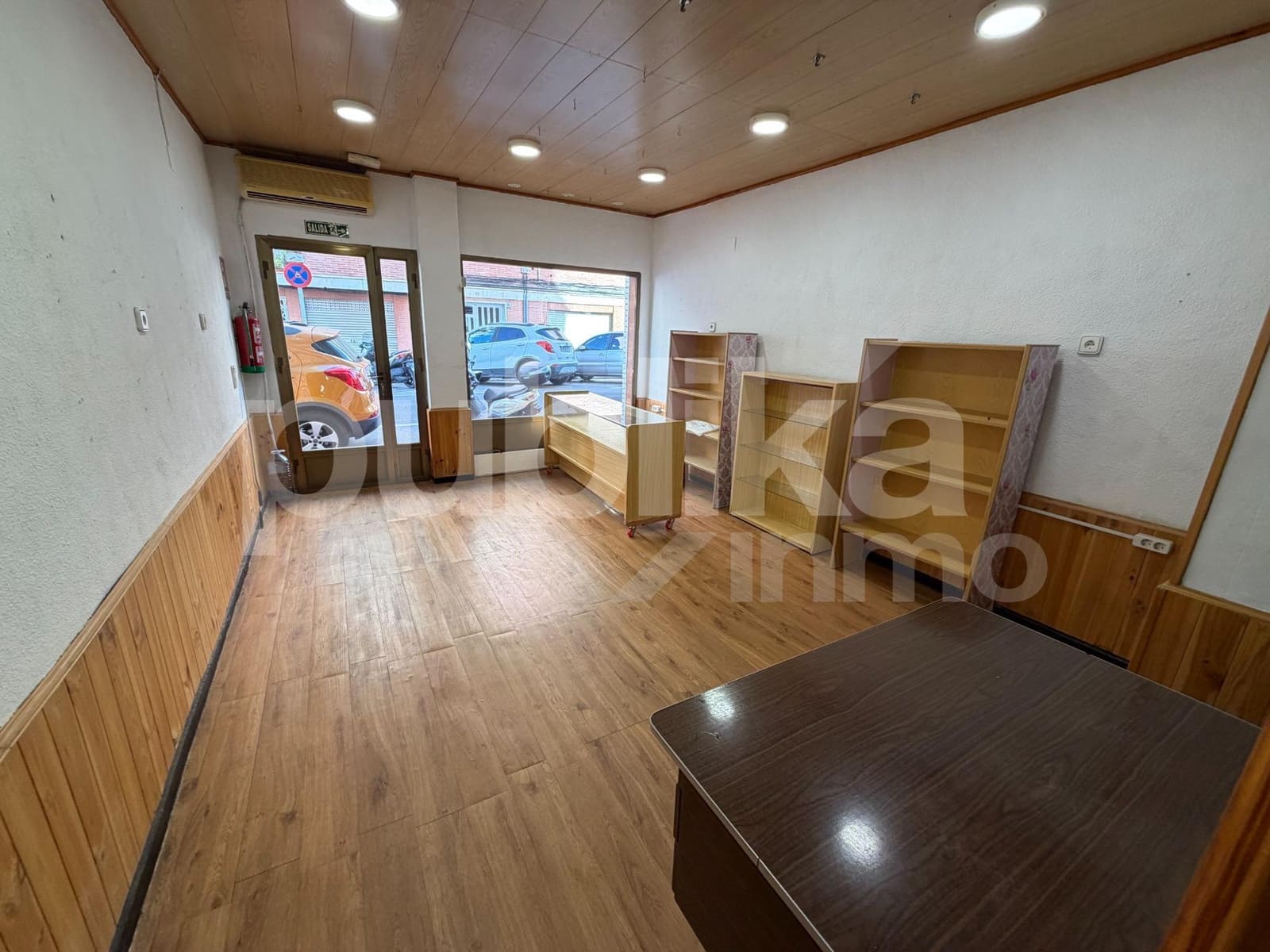 Commercial for rent in Santa Pola - € 450 (Ref: 9954348)
