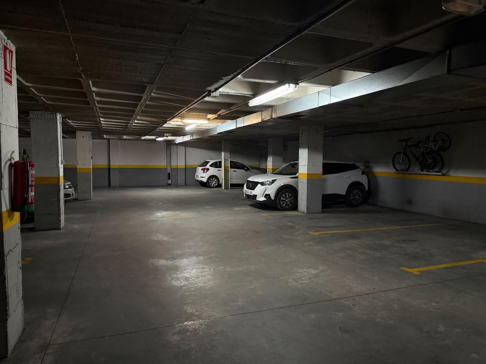 Garaż na sprzedaż w Elche / Elx - 13 500 € (Ref: 9978994)