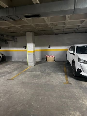 Garasje til salgs i Carrús Oest - El Toscar, Elche / Elx - € 15 000 (Ref: 9983114)