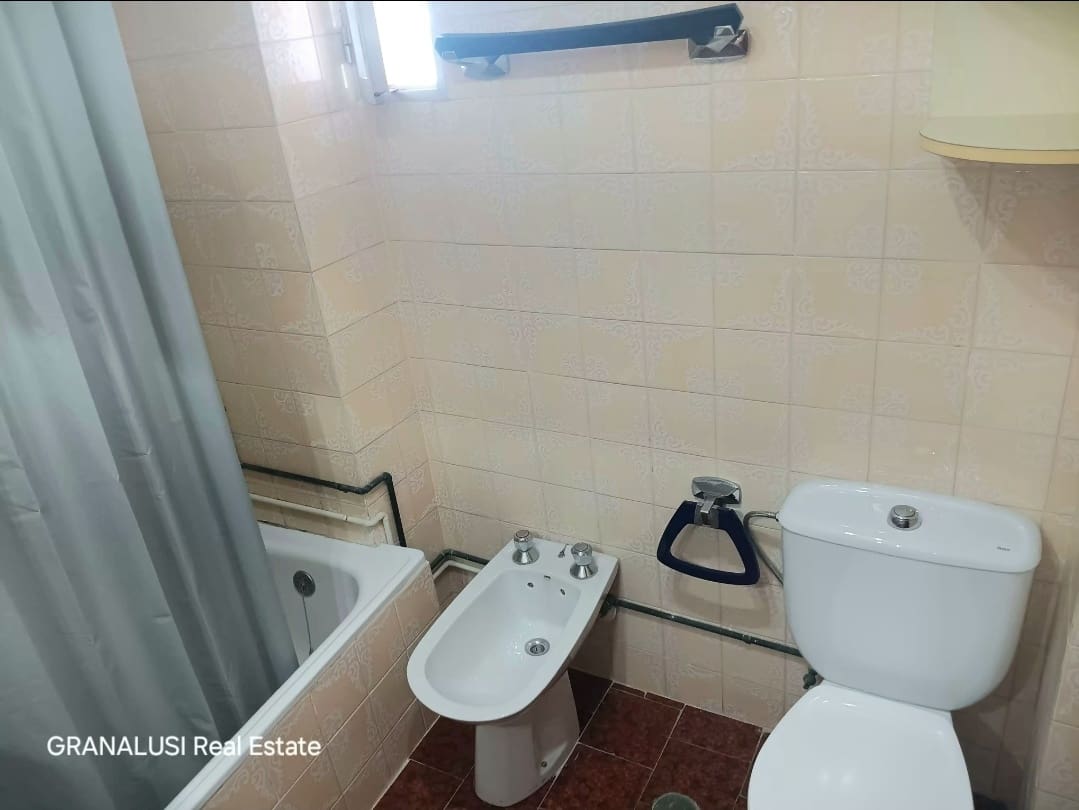 Apartamento de 3 habitaciones en Almuñécar en alquiler con garaje - 990 € (Ref: 10072968)