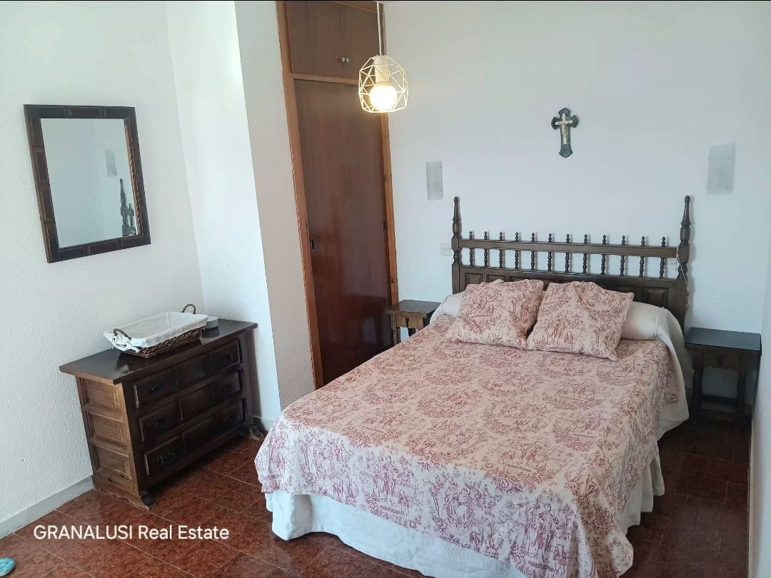 Apartamento de 3 habitaciones en Almuñécar en alquiler con garaje - 990 € (Ref: 10072968)