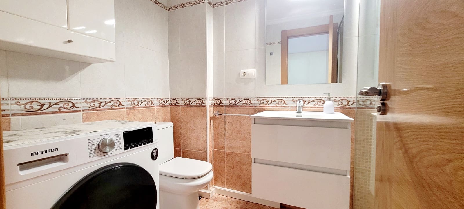 2 slaapkamer Strandappartement te huur in Almunecar - € 1.150 (Ref: 10160536)