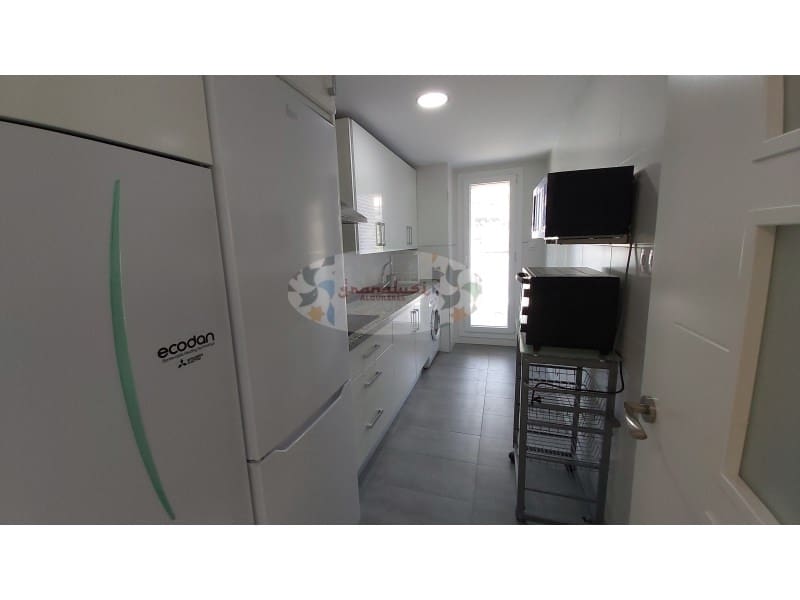 3 Zimmer Wohnung zu vermieten in Almunecar mit Garage - 750 € (Ref: 6785628)