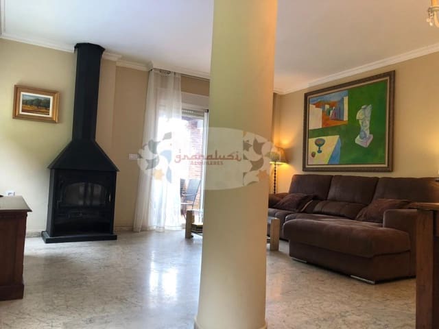 3 quarto Moradia para arrendar em Almuñécar com piscina garagem - 1 600 € (Ref: 6785639)