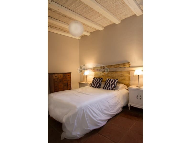 8 soveværelse Villa til salg i Jete med garage - € 1.300.000 (Ref: 7021255)