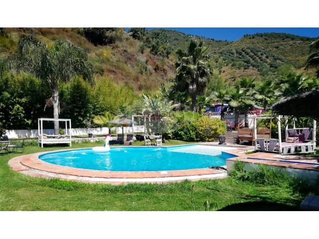 8 soveværelse Villa til salg i Jete med garage - € 1.300.000 (Ref: 7021255)