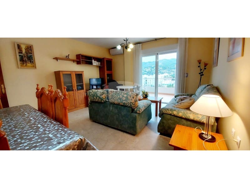 3 quarto Apartamento para arrendar em La Herradura - 990 € (Ref: 7112454)