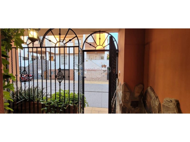 3 soverom Villa til salgs i Ogijares med garasje - € 280 000 (Ref: 7260860)