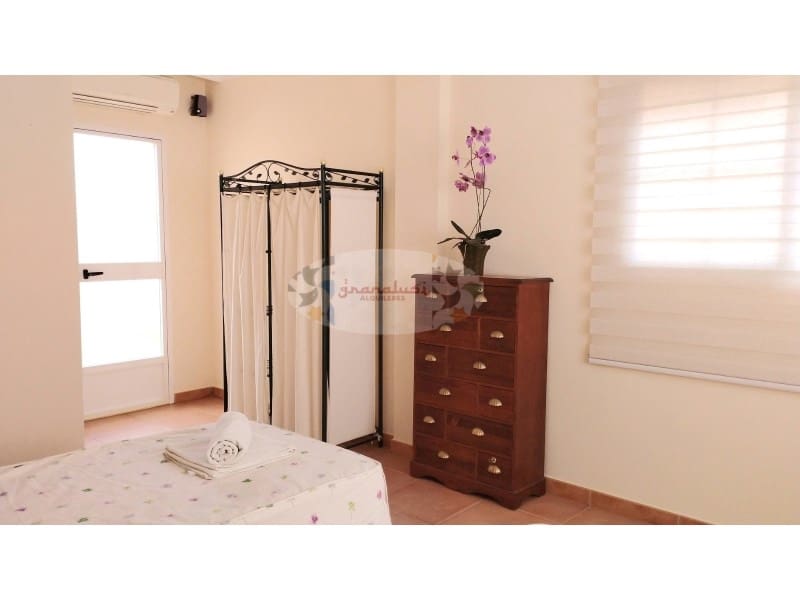 3 soveværelse Villa til leje i Almunecar med garage - € 1.500 (Ref: 7454331)