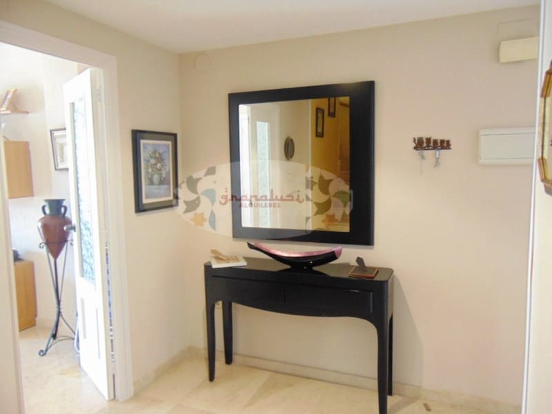 3 soveværelse Villa til leje i Almunecar med garage - € 950 (Ref: 8549320)