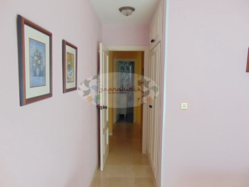 3 soveværelse Villa til leje i Almunecar med garage - € 950 (Ref: 8549320)