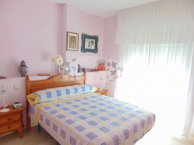 3 soveværelse Villa til leje i Almunecar med garage - € 950 (Ref: 8549320)