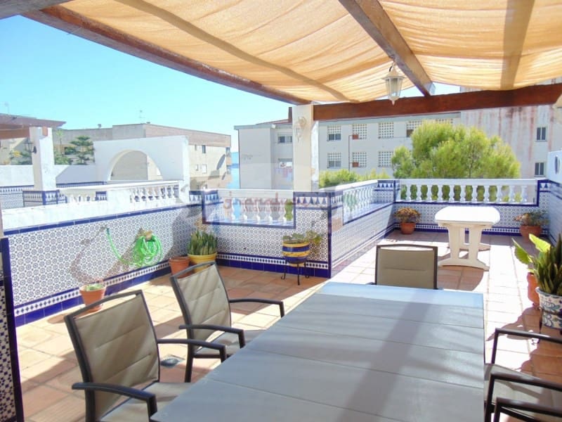 3 soveværelse Villa til leje i Almunecar med garage - € 950 (Ref: 8549320)