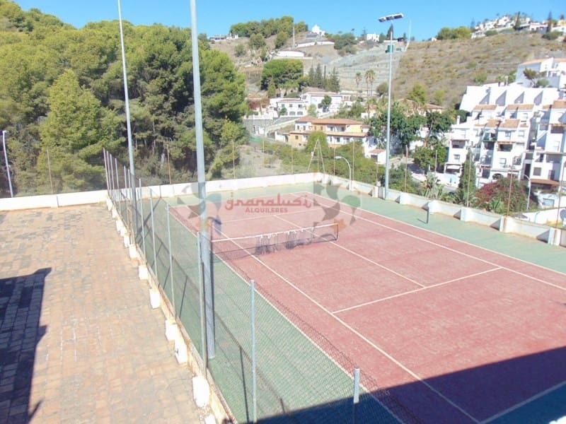 3 soveværelse Villa til leje i Almunecar med garage - € 950 (Ref: 8549320)