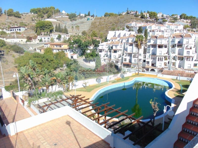 3 soveværelse Villa til leje i Almunecar med garage - € 950 (Ref: 8549320)